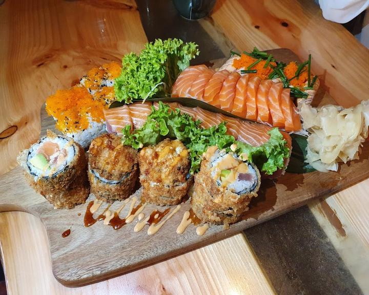 Sumo Thai Sushi